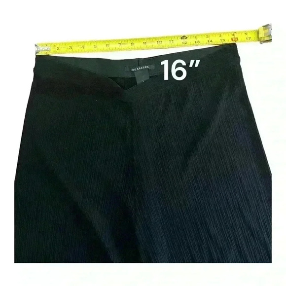 Zac & Rachel Black, wide flowy ribbed leg pants size Large - Picture 4 of 10